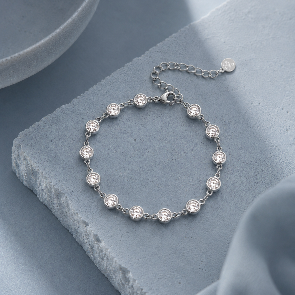 Armkette mit runden Zirkonia-Steinen in Silber