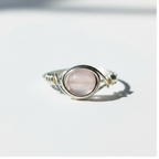 Geflochener Ring mit Rosenquarz