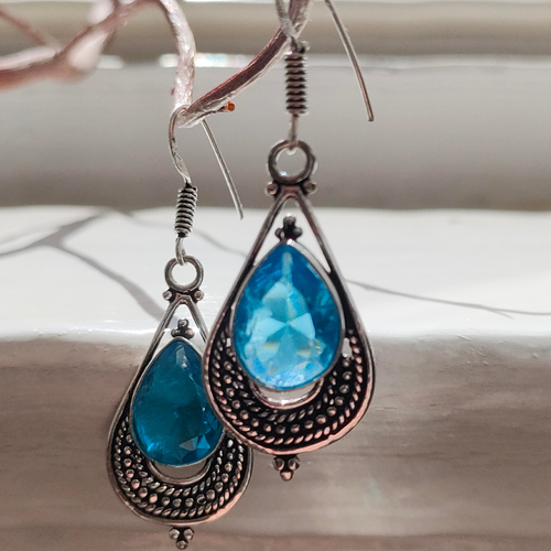 Ohhringe aus Silber mit Blauen Topasen